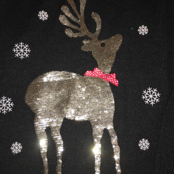 Reindeer Christmas Sweaters - Picture 5 of 5